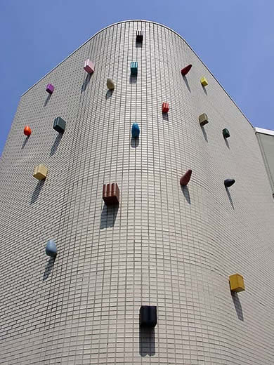 groenewoud/buij climbing wall sculpture