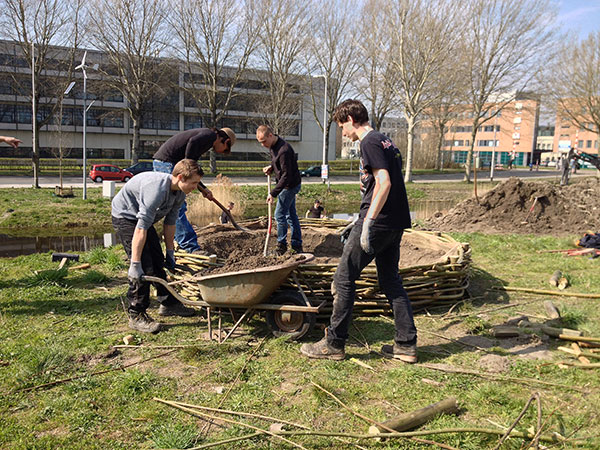 Nordwin studenten bouwen aan watertuin